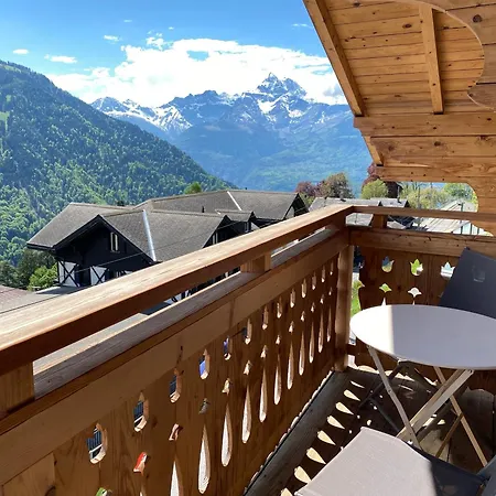 Apartamento L'adret, 3,5 Pieces Dans Les Combles.