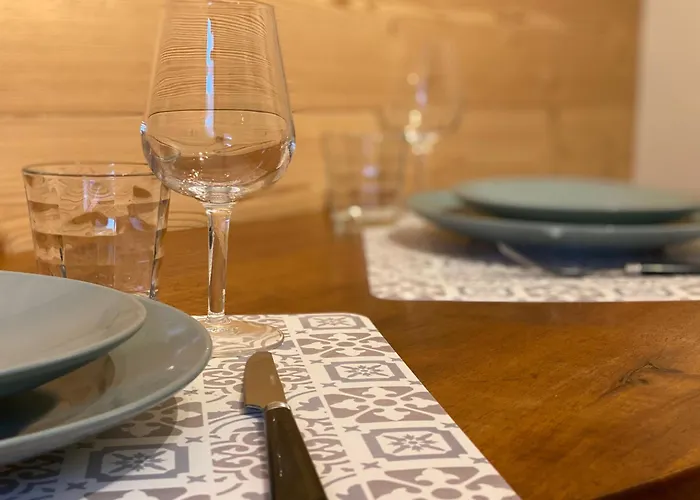 L'adret, 3,5 Pieces Dans Les Combles. * Gryon