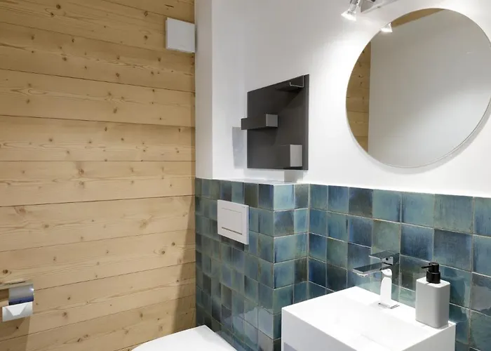 L'adret, 3,5 Pieces Dans Les Combles. *