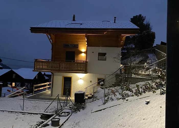 L'adret, 3,5 Pieces Dans Les Combles. *